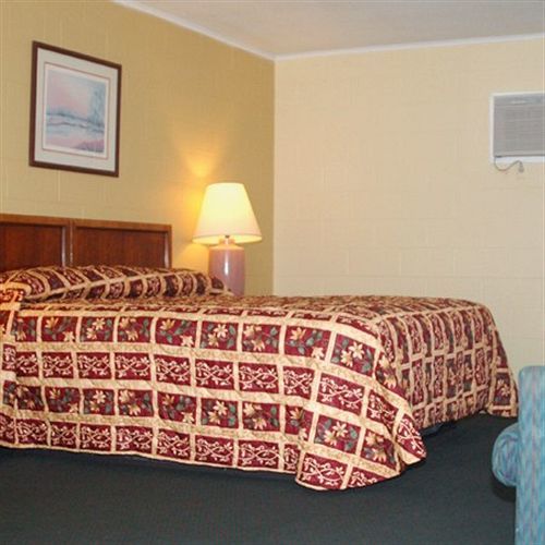 Royal Inn And Suites Hemet Δωμάτιο φωτογραφία