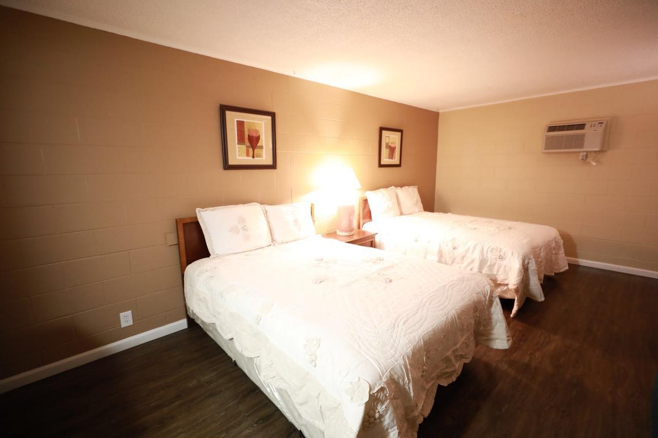 Royal Inn And Suites Hemet Εξωτερικό φωτογραφία