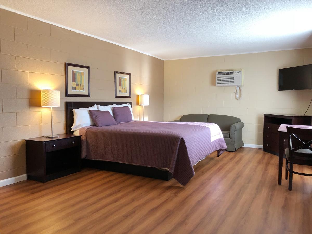 Royal Inn And Suites Hemet Εξωτερικό φωτογραφία